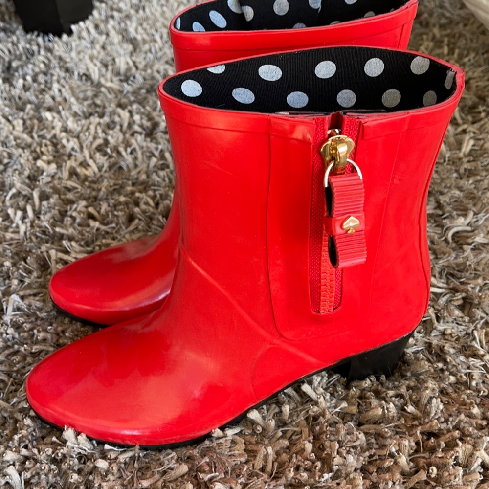 Rain boots